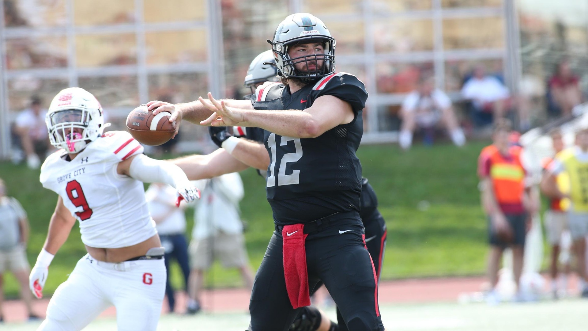 #20 Tartans Extend Winning Streak with 40-33 Victory Over Grove City