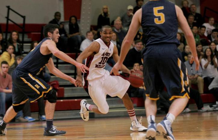 Tartans Make Season-High 13 Three-Pointers in Setback at #6 Rochester