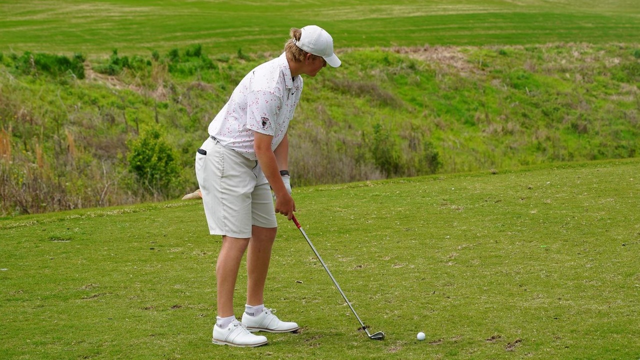 Tartans Open The Visit Florence Intercollegiate with a Three-Under Par to Lead the Field