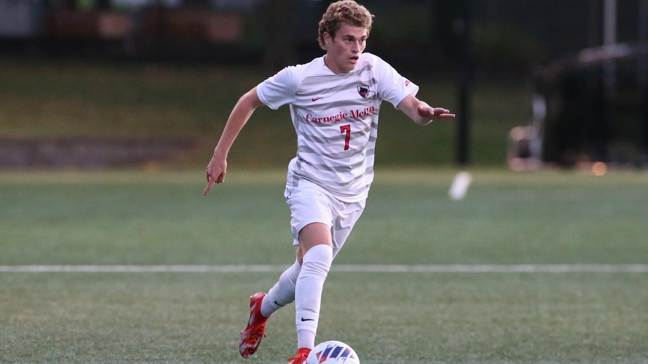 Edmonds Named to the Men&rsquo;s Soccer All-ECAC First Team