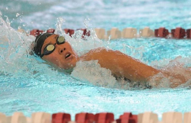 Relay Championship Leads Tartans at Second Day of UAA Championships