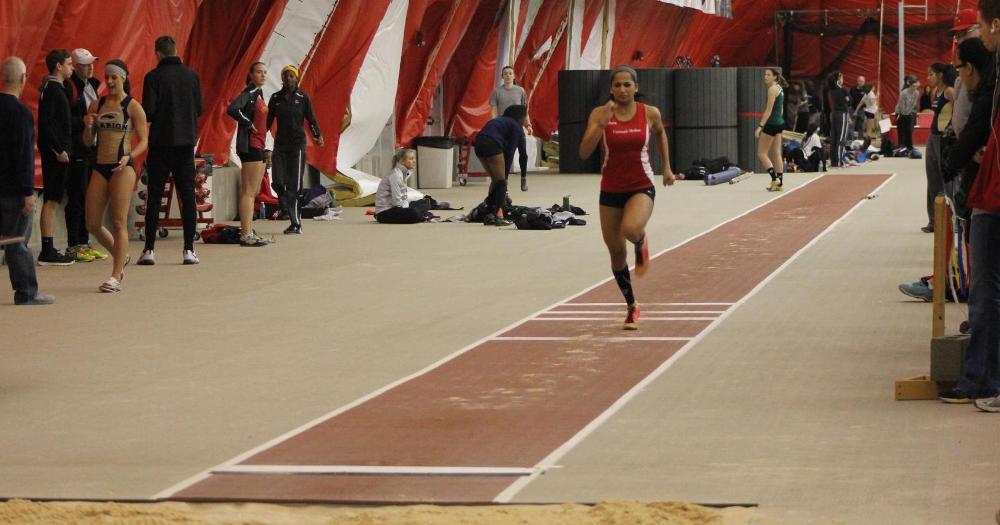 Two School Records and a UAA Champion Lead Tartans at UAA Indoor Championships
