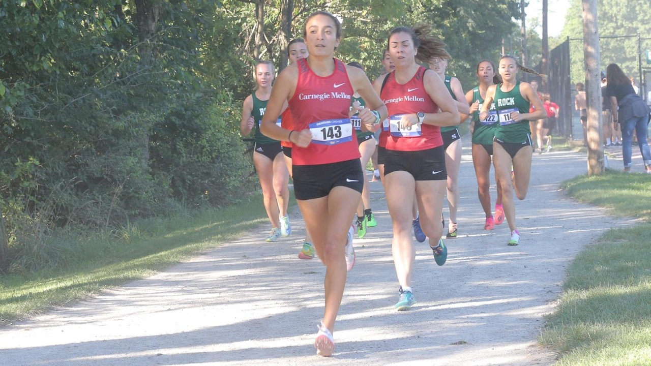 Patel Leads Tartans at Annual Invitational, Tartans Place First